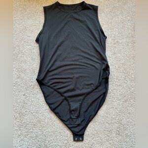 3X Skims Essential Bodysuit in Onyx (black)